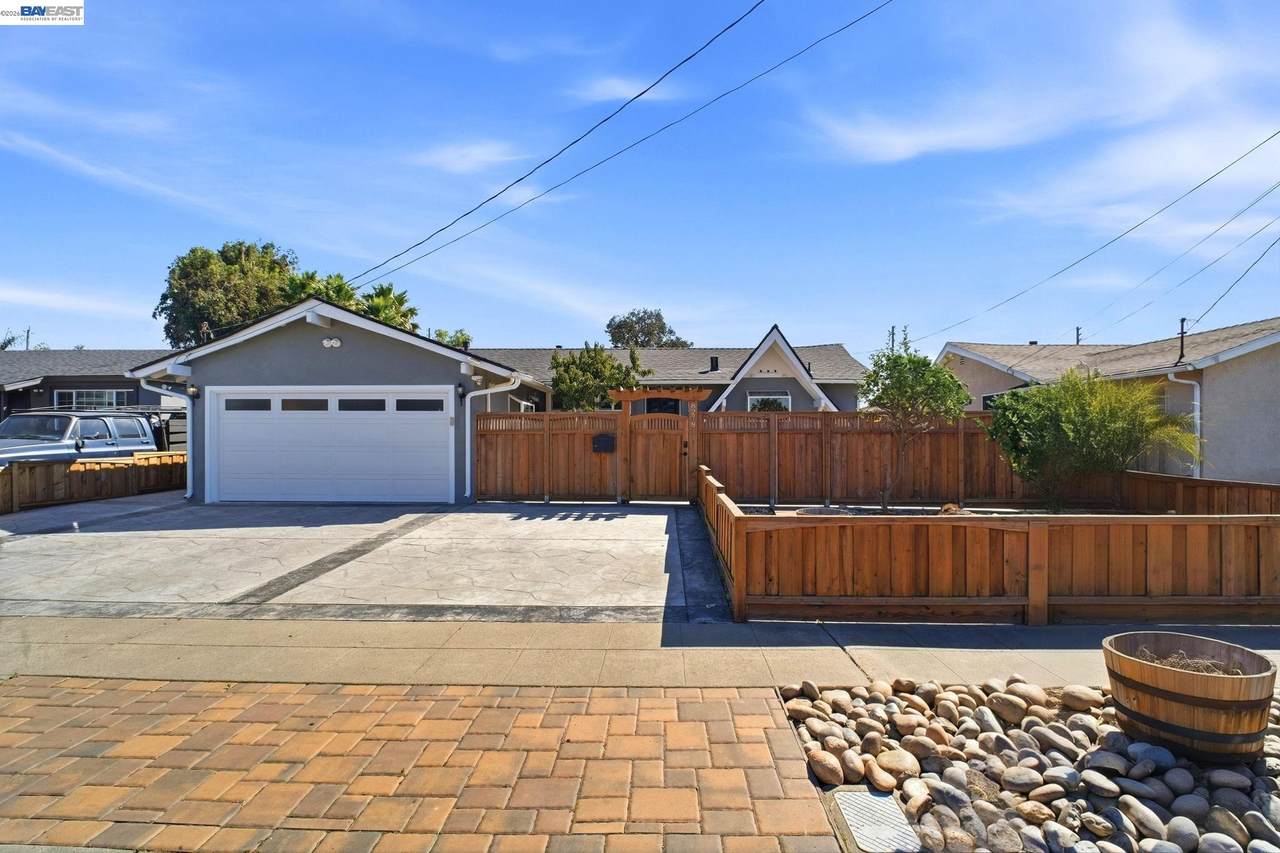 8278 Juniper Ave - Photo 1