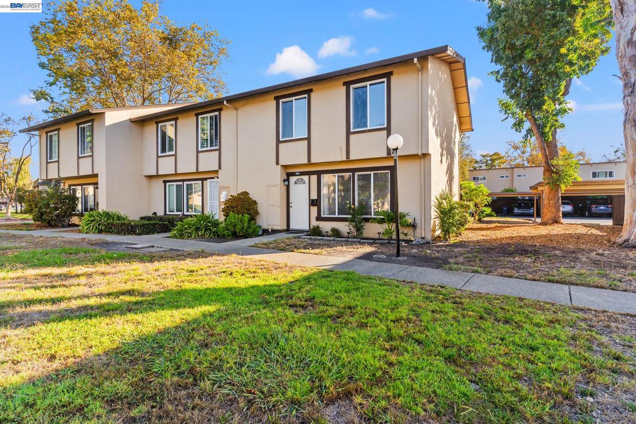 2456 Oliver Dr - Photo 1