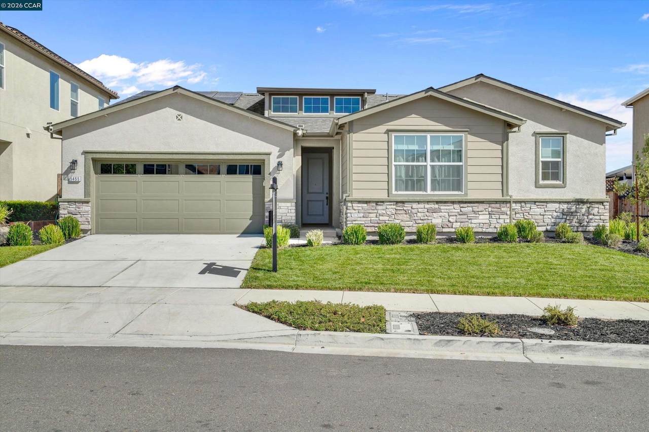 5455 Gray Pine Way - Photo 1