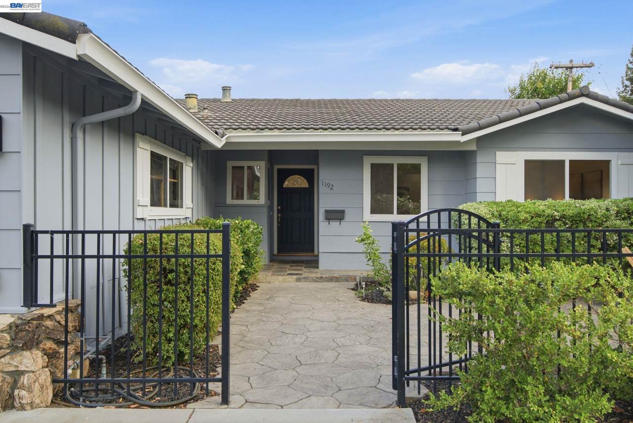 1192 Forest Creek Dr - Photo 1