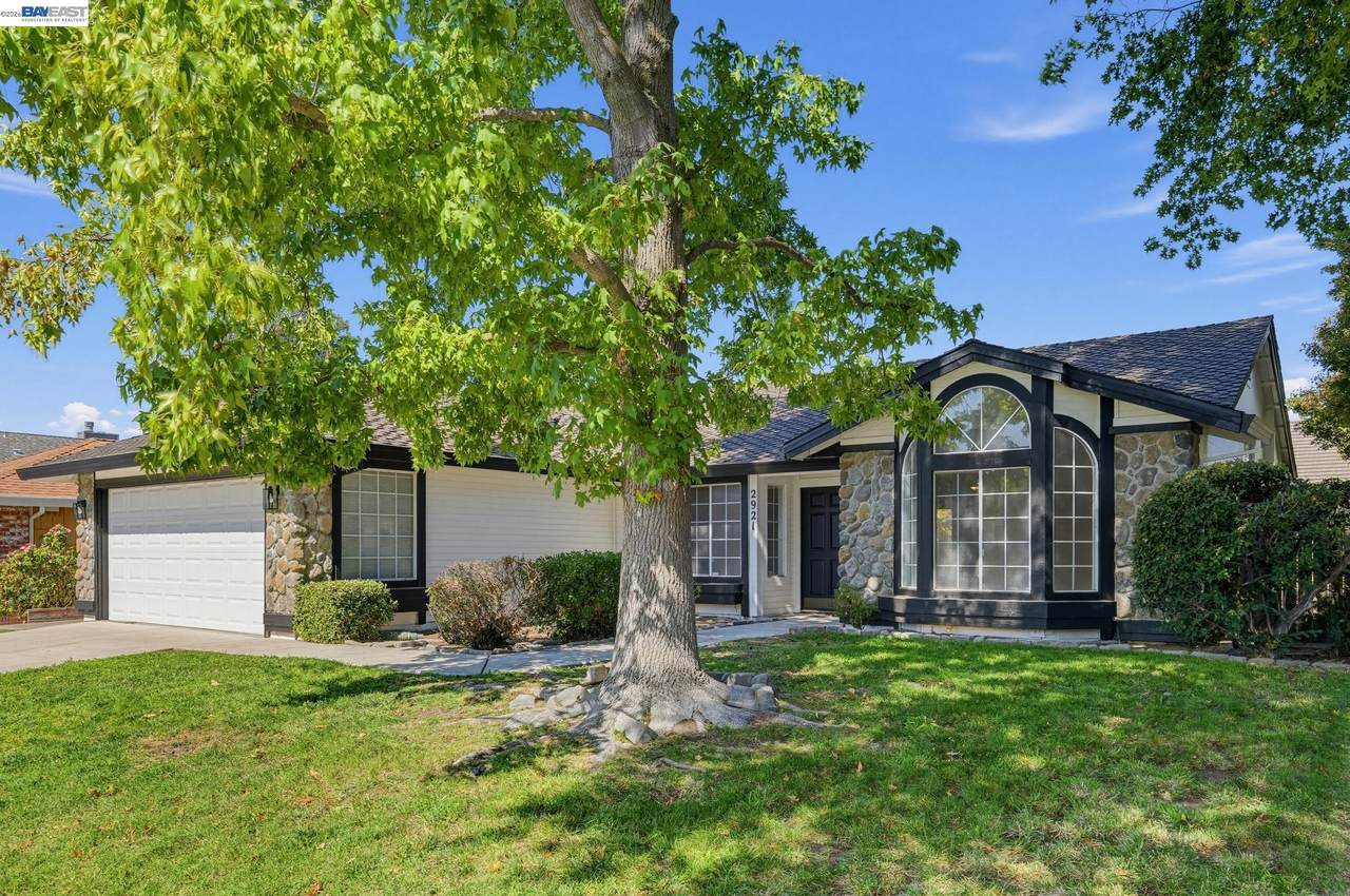 2921 Meadow Hawk Way - Photo 1
