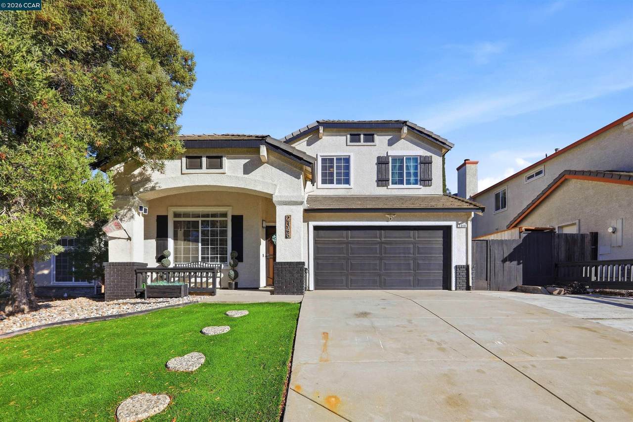2348 Woodhill Dr - Photo 1