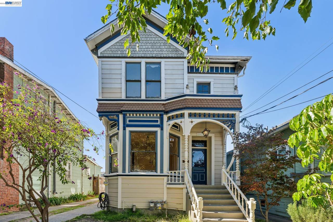 1715 Bay St - Photo 1