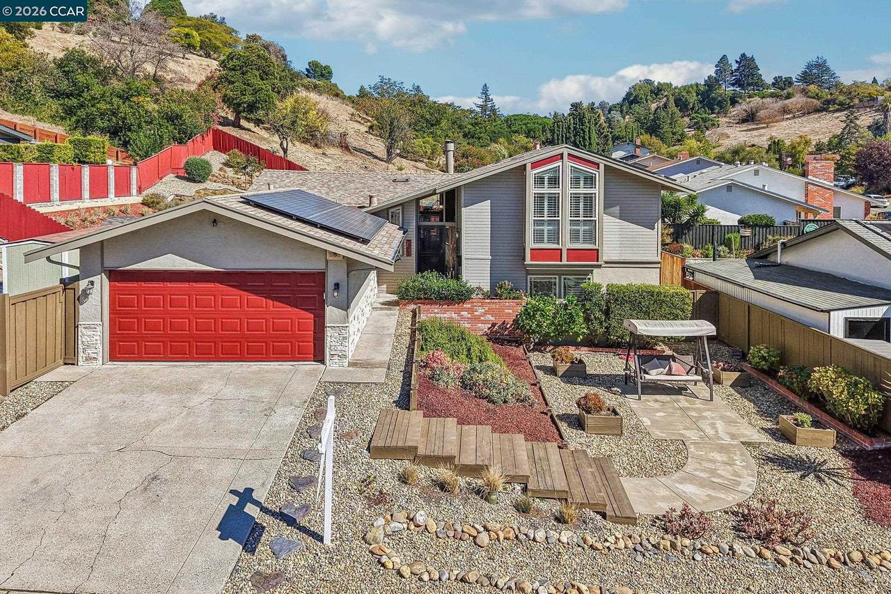 2609 Moraga Dr - Photo 1