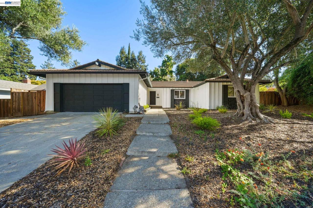 2785 Canyon Creek Dr - Photo 1