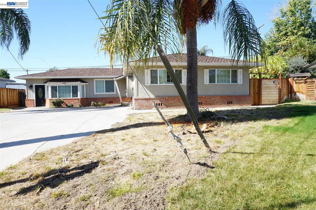 38011 Temple Way - Photo 1