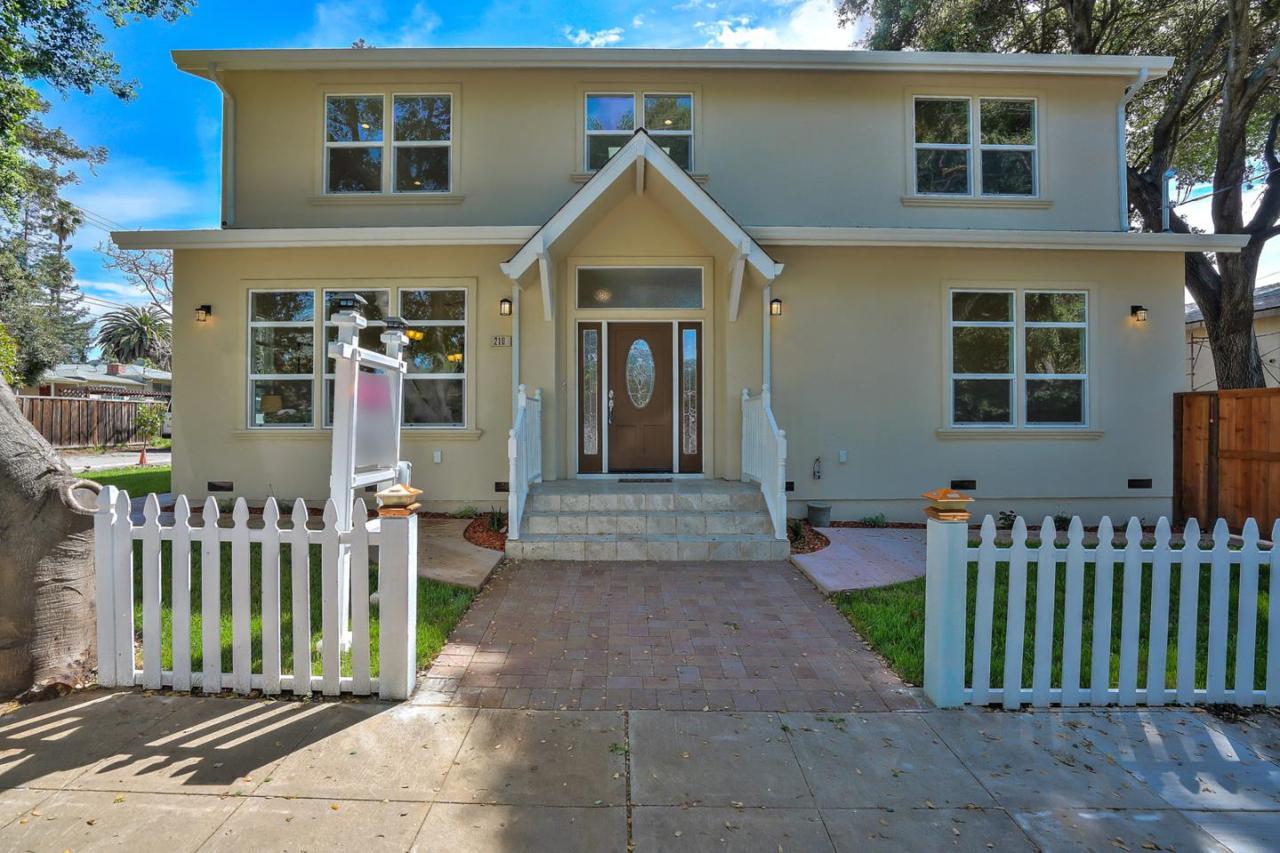 210 Donohoe St - Photo 1