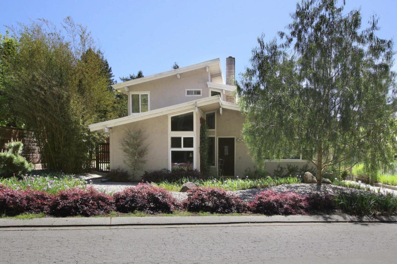 442 Los Altos Dr - Photo 1