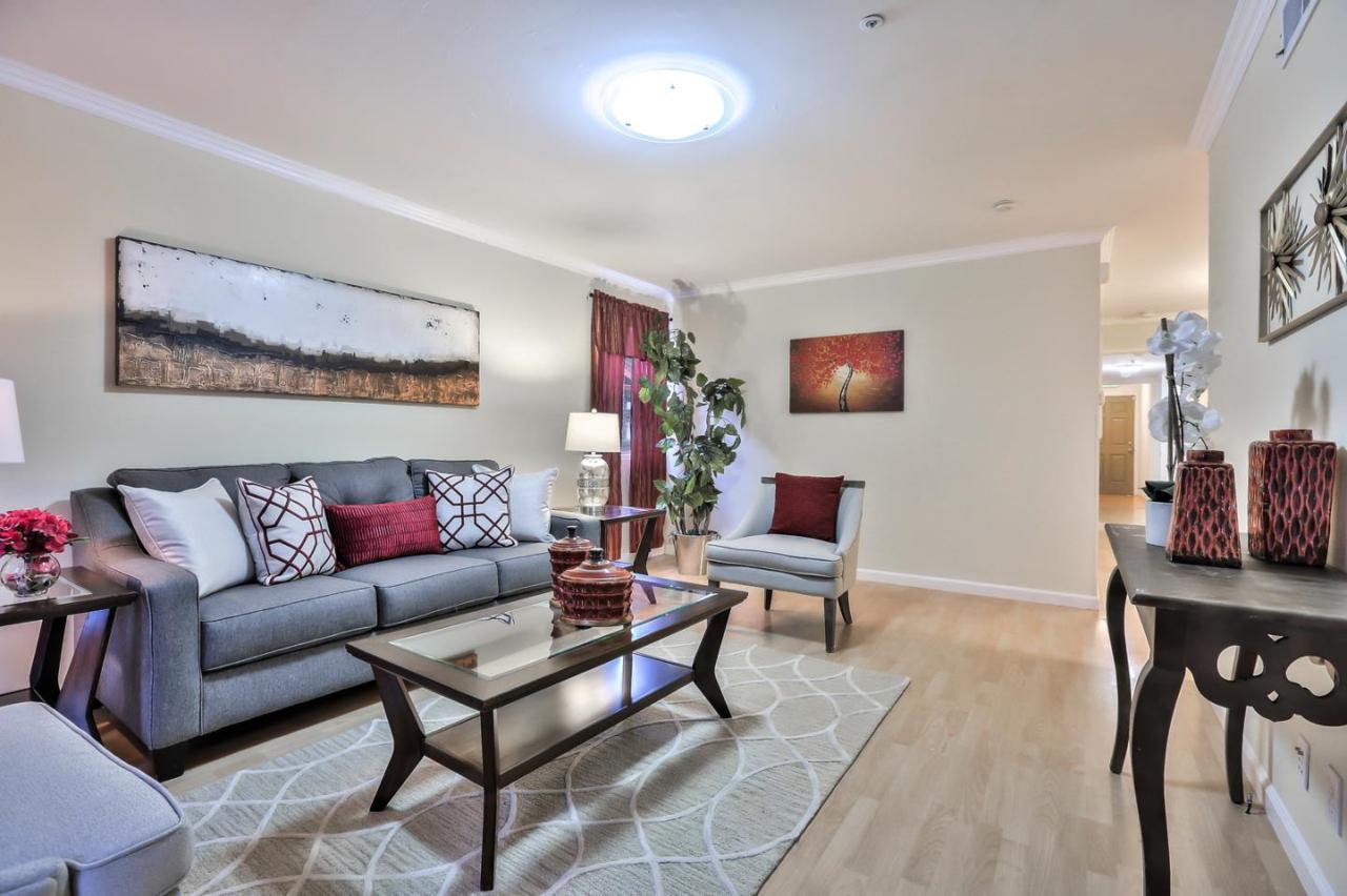 2675 Shannon Dr - Photo 1