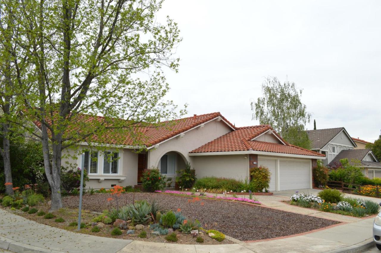 1157 Valley Quail Cir - Photo 1