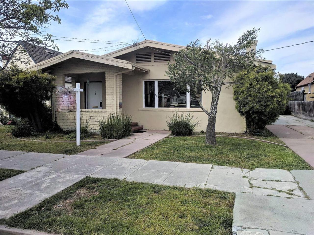 43 Pine St - Photo 1