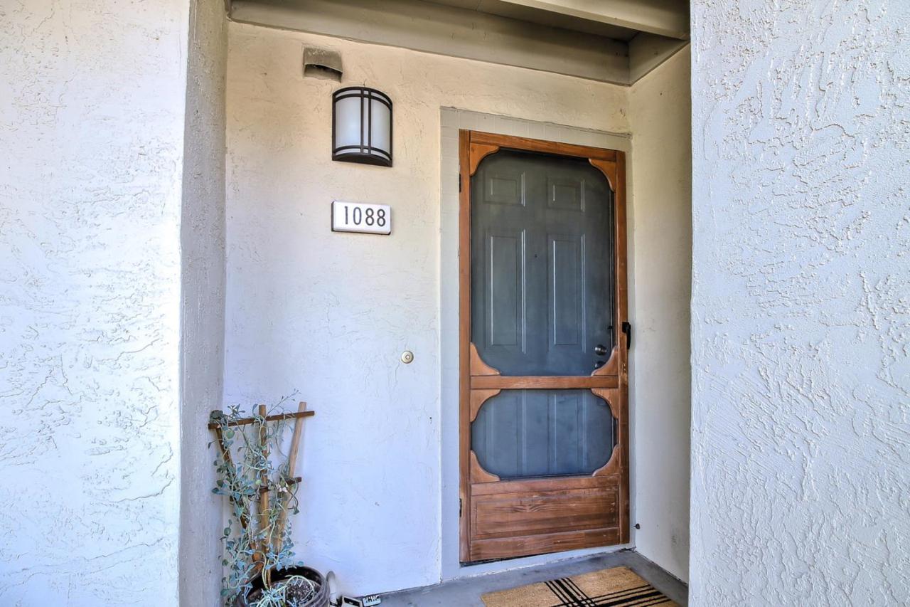 1088 Summerplace Dr - Photo 1