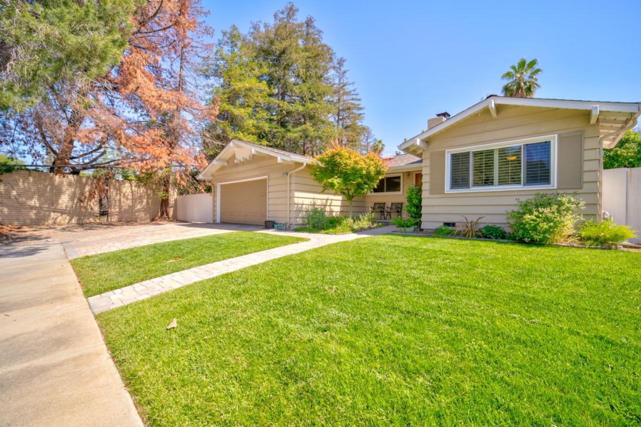 19640 Auburn Dr - Photo 1