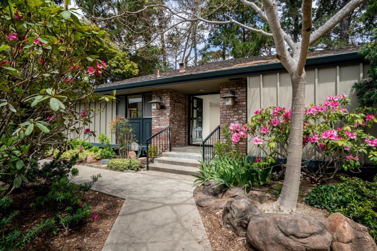 134 Del Mesa Carmel - Photo 1