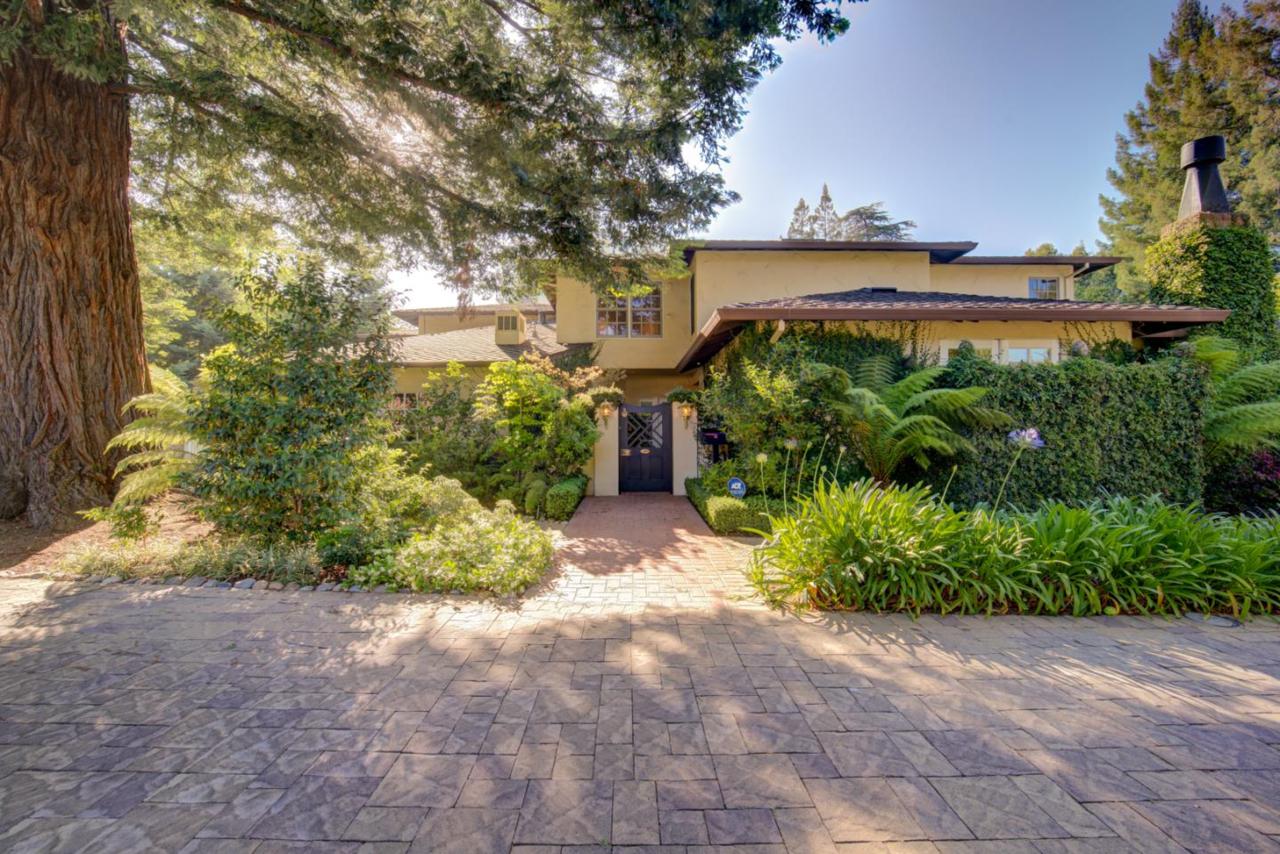 1314 University Dr - Photo 1