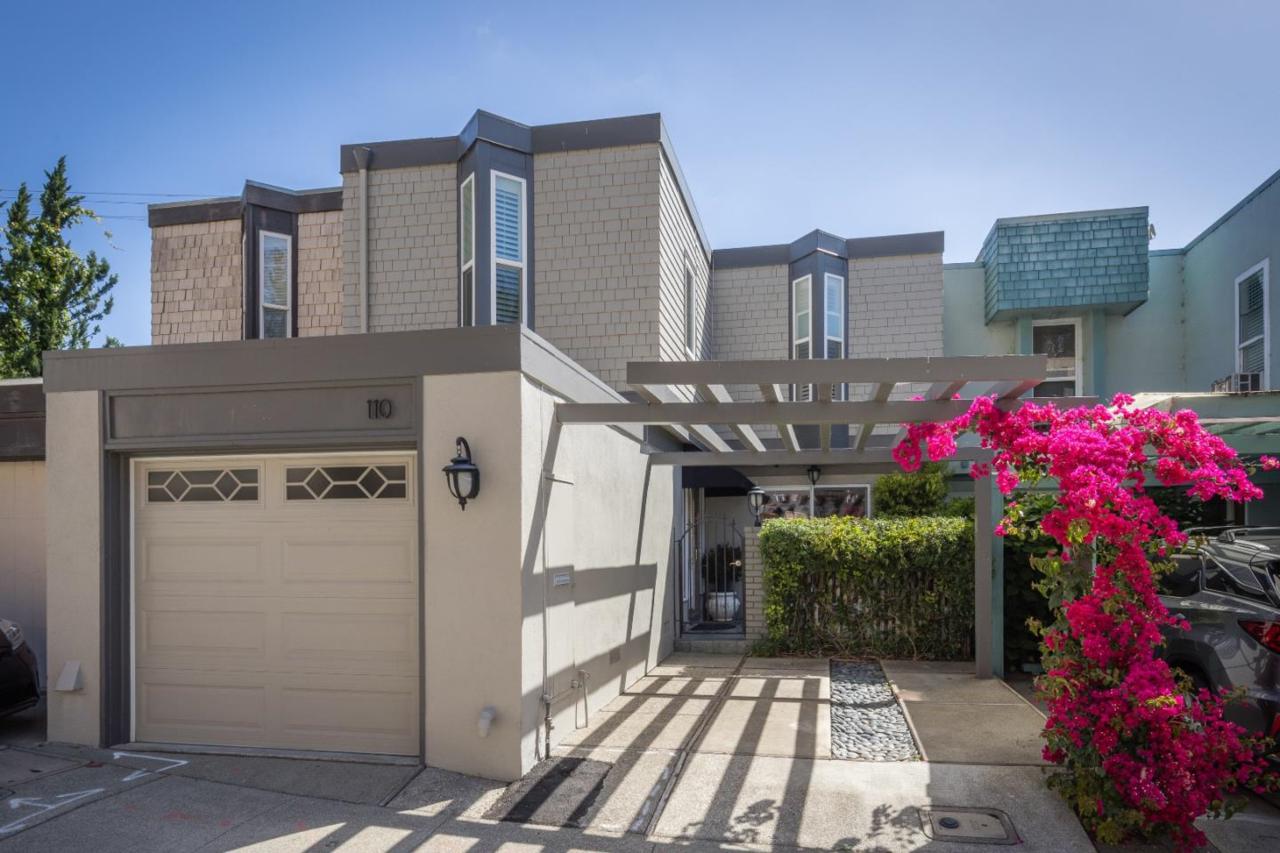 110 Darby Pl. - Photo 1
