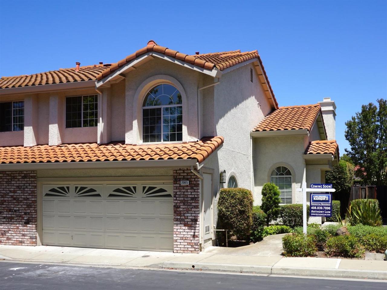 2065 Ornellas Dr - Photo 1