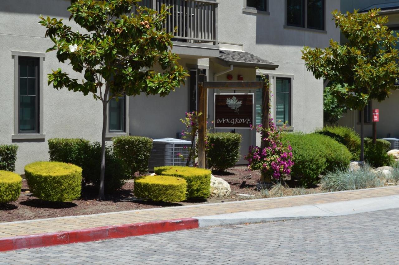 1543 Hummingbird Pl - Photo 1