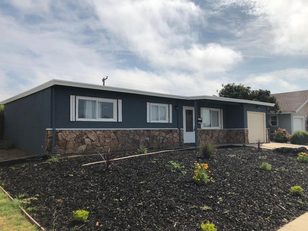 437 Laurel Dr - Photo 1