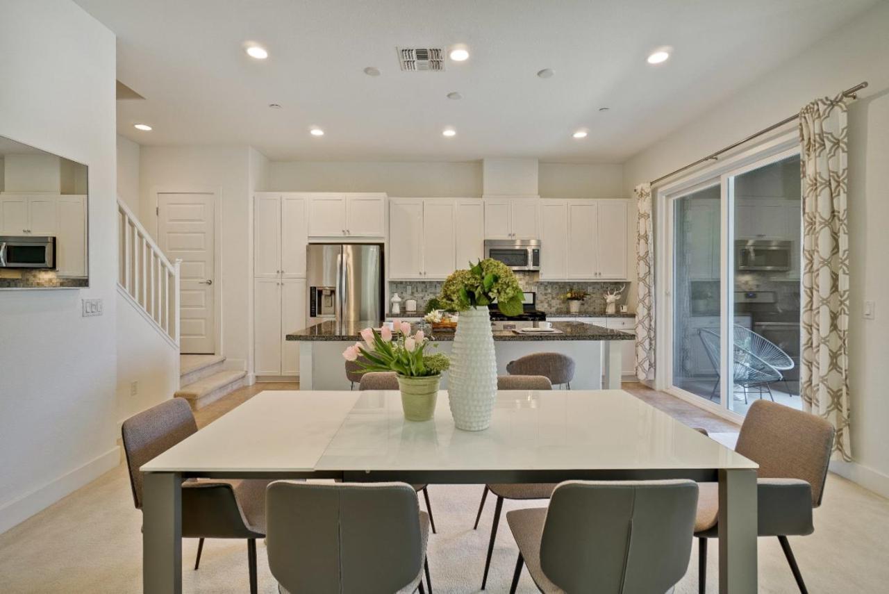 1318 Capitol Ave 1 - Photo 1