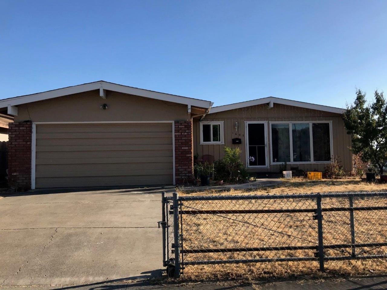 1603 Mount Blanc Way - Photo 1