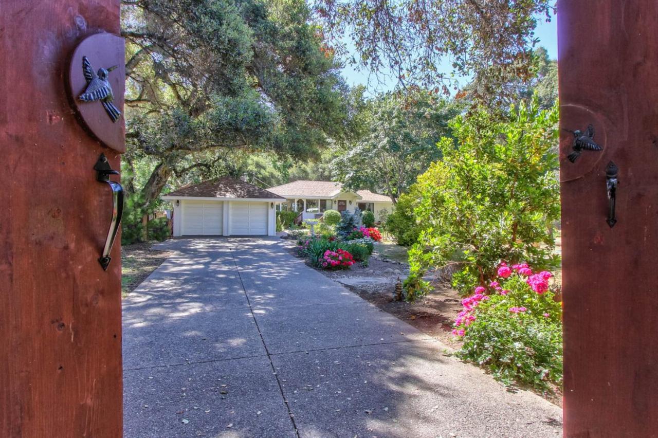 10 Upper Cir - Photo 1