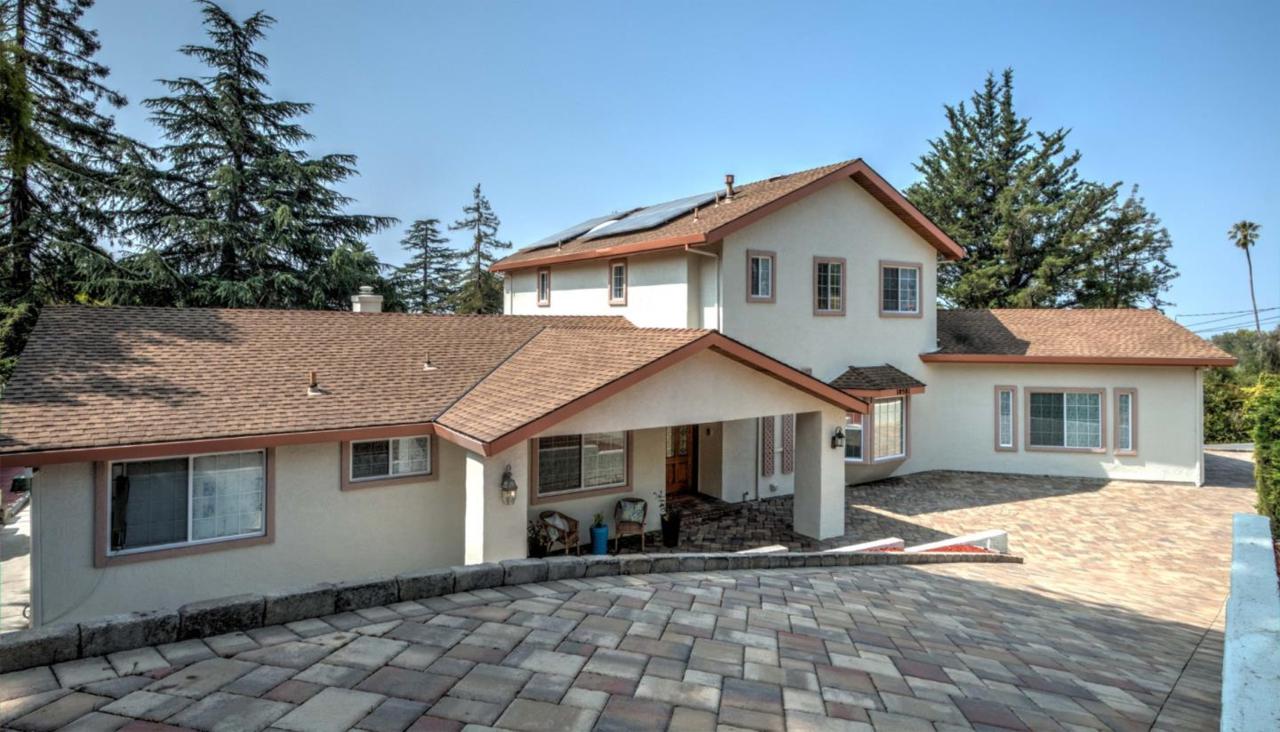 10581 Observatory Dr - Photo 1