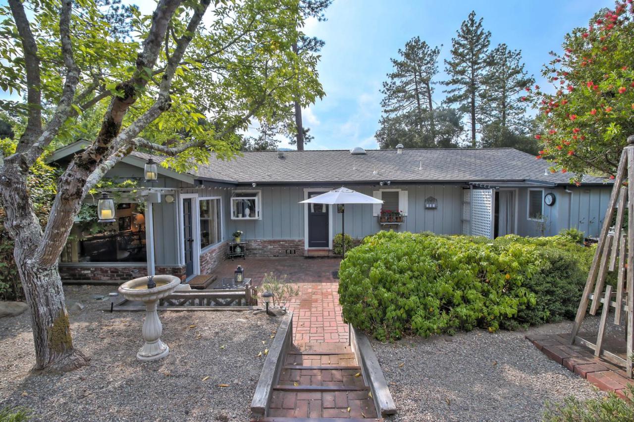 270 Sund Ave - Photo 1