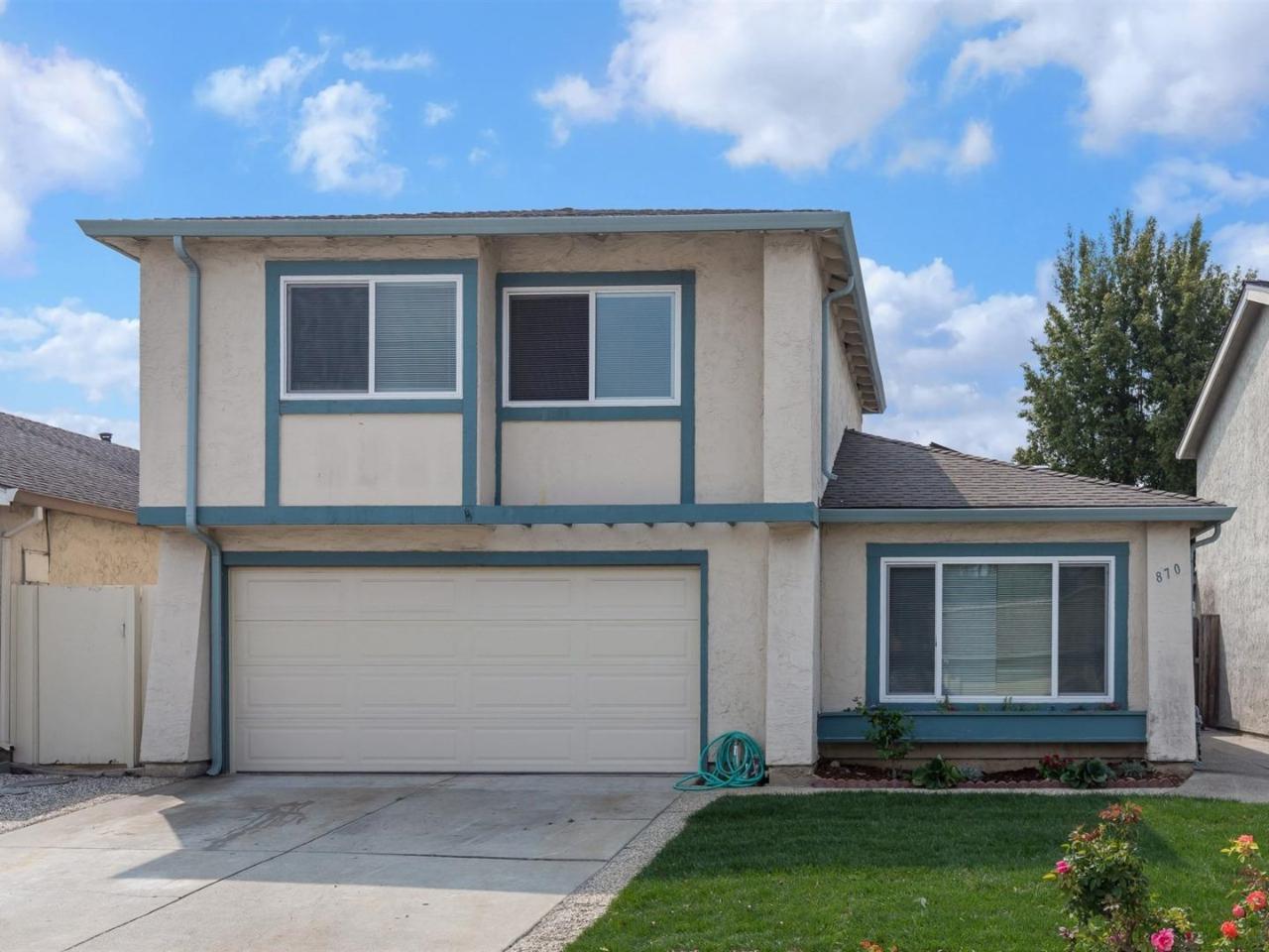 870 Calle De Verde - Photo 1