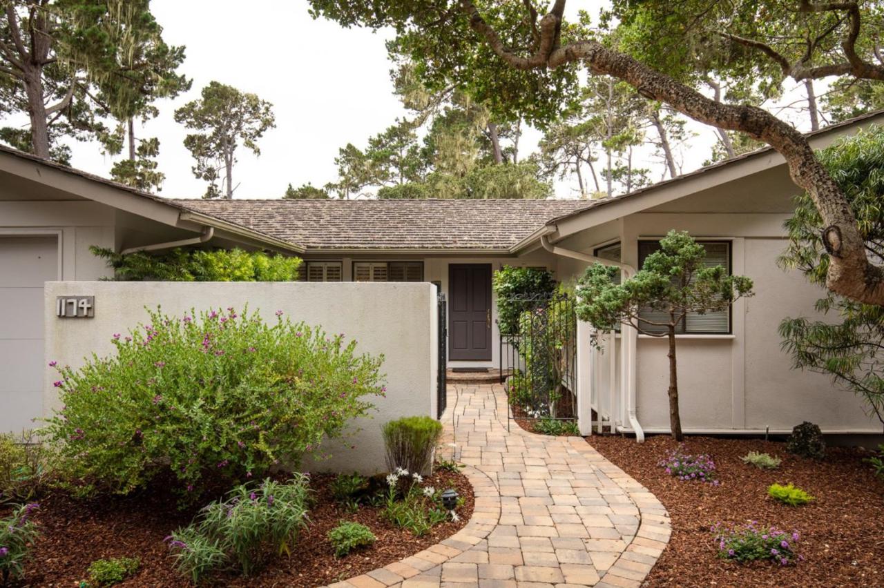 1174 Chaparral Rd - Photo 1
