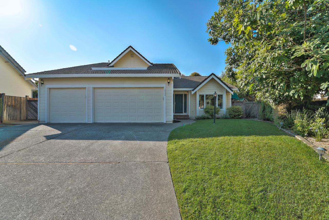 2534 Cotswold Hill Dr - Photo 1