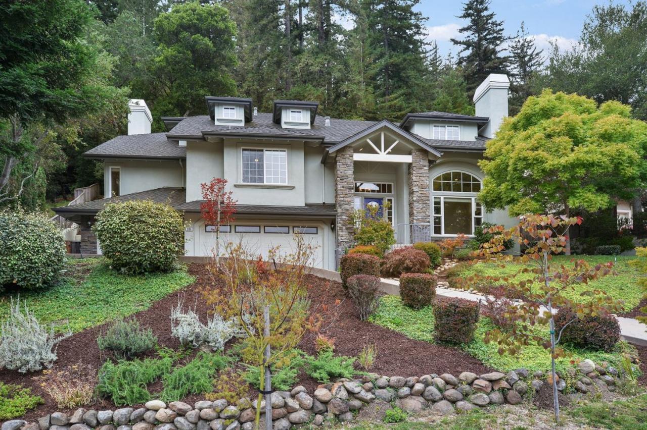 308 Silverwood Dr - Photo 1