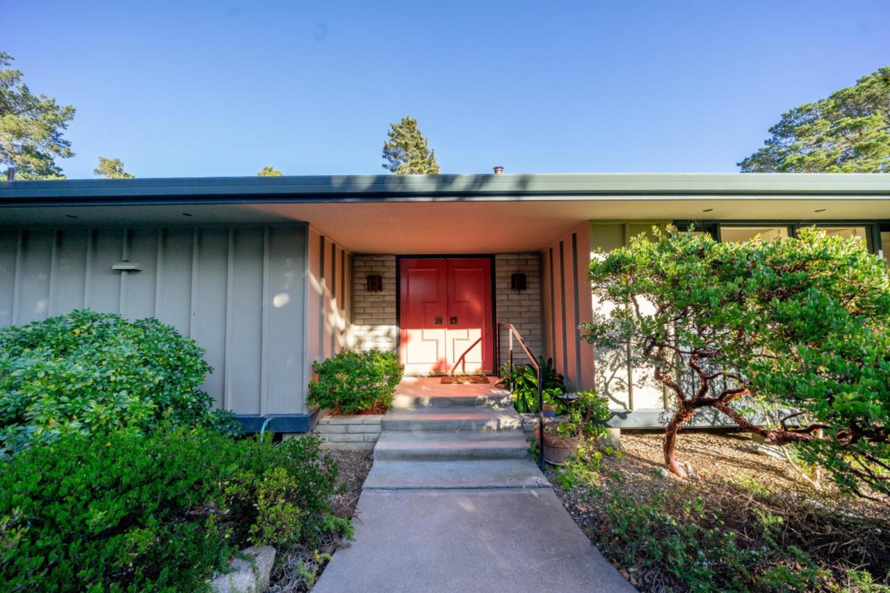 132 Del Mesa Carmel - Photo 1