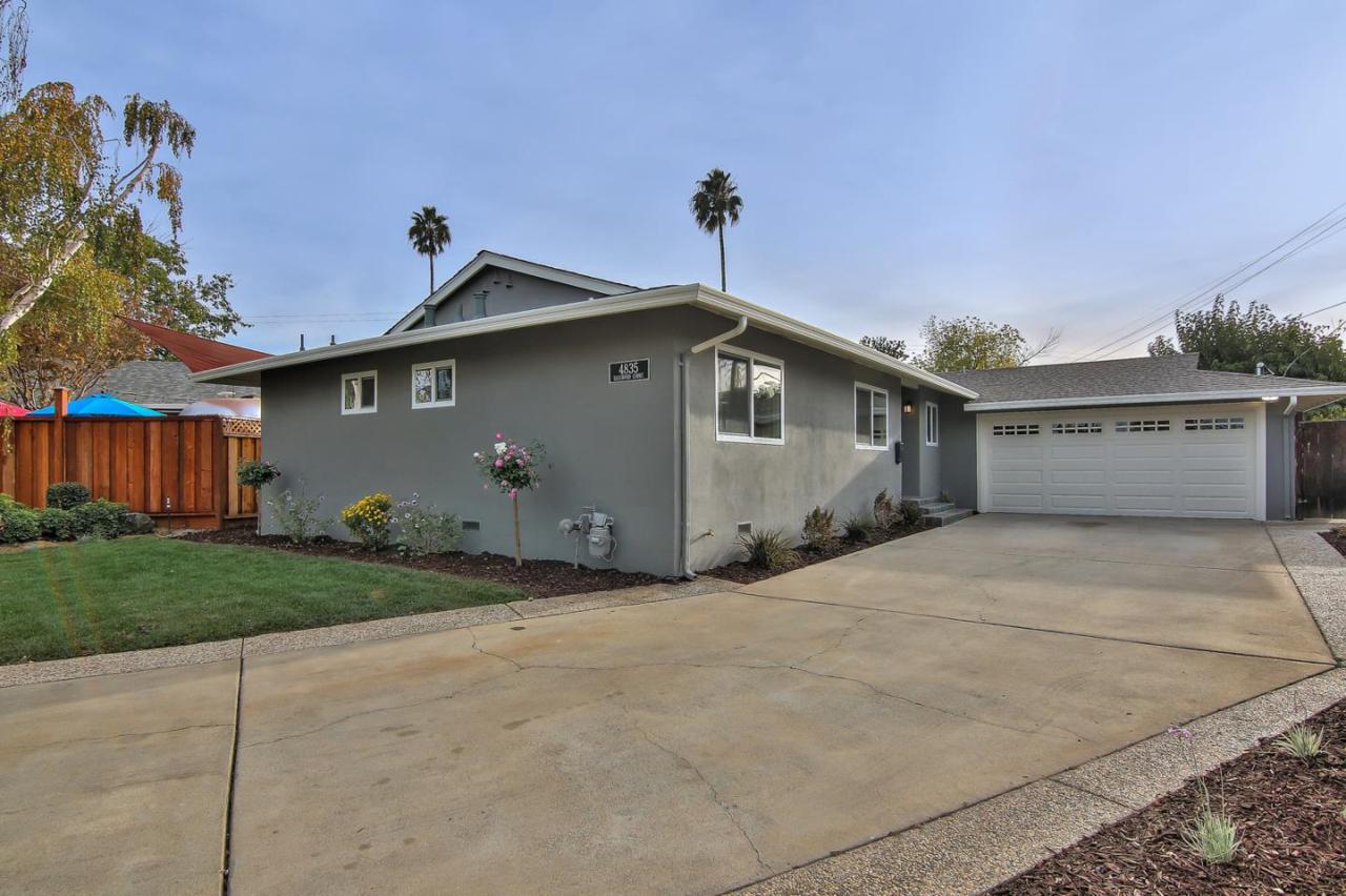 4835 Basswood Ct - Photo 1