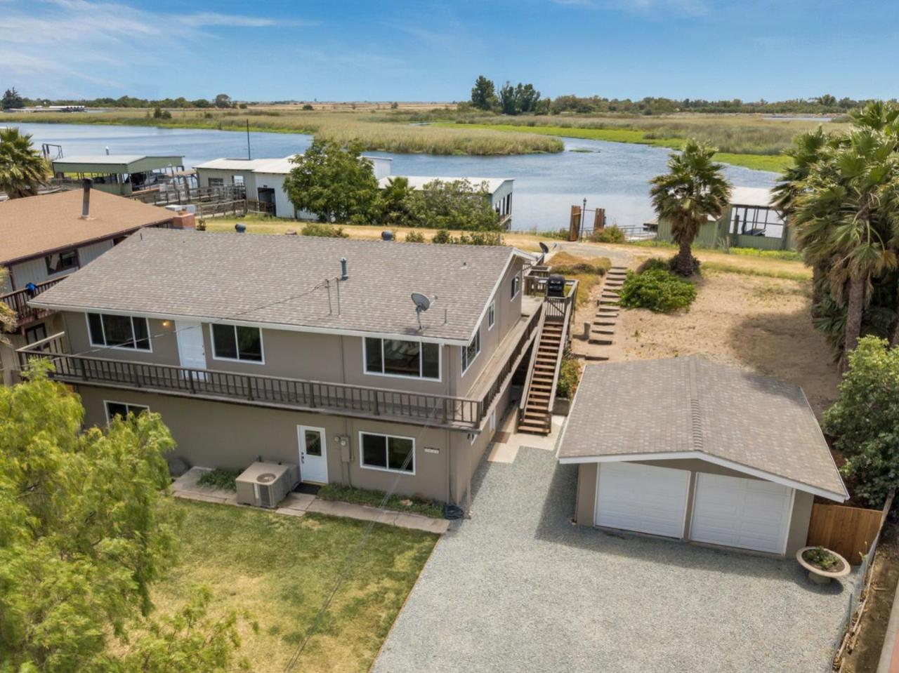 3844 Stone Rd - Photo 1