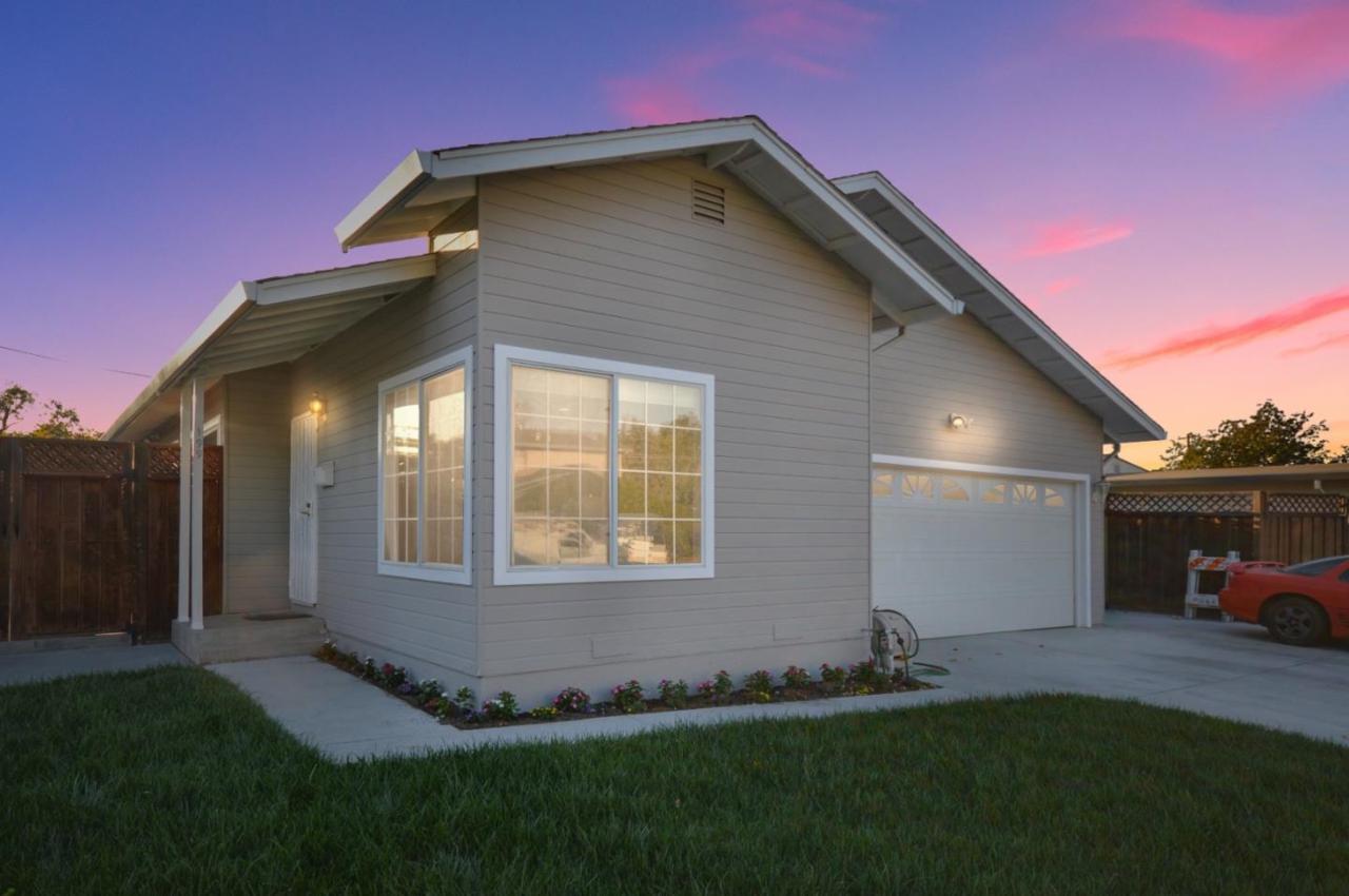 199 Lawton Dr - Photo 1