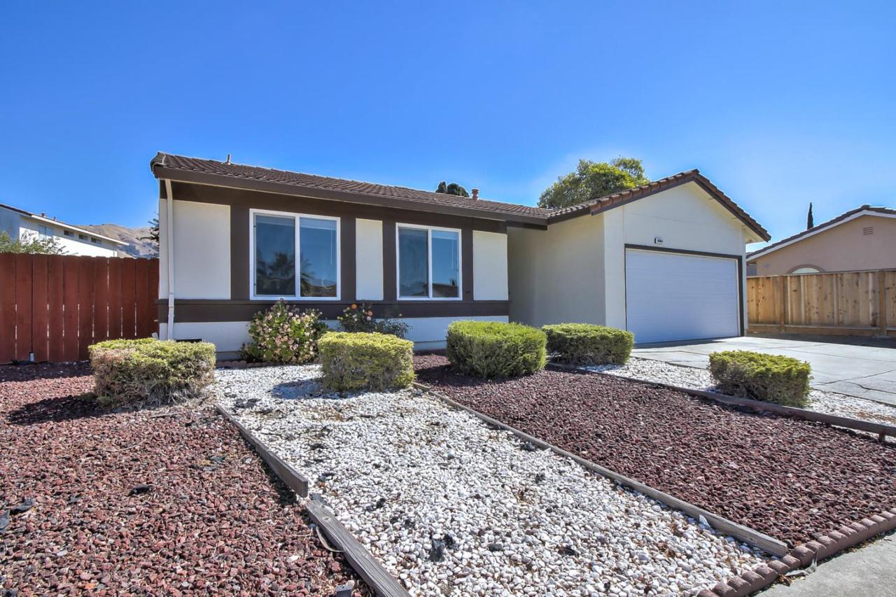48464 Cereus Ct - Photo 1
