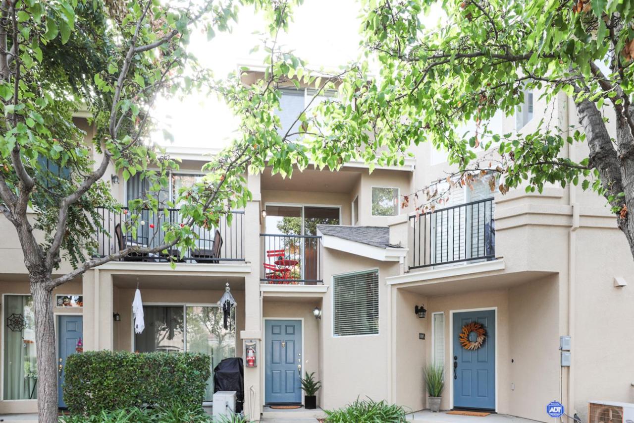 1009 Chagall Way - Photo 1