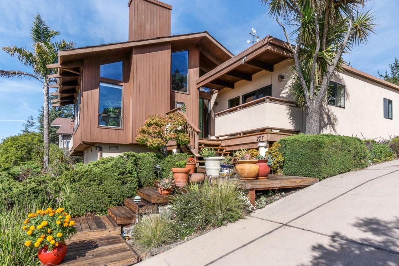 277 Thunderbird Dr - Photo 1
