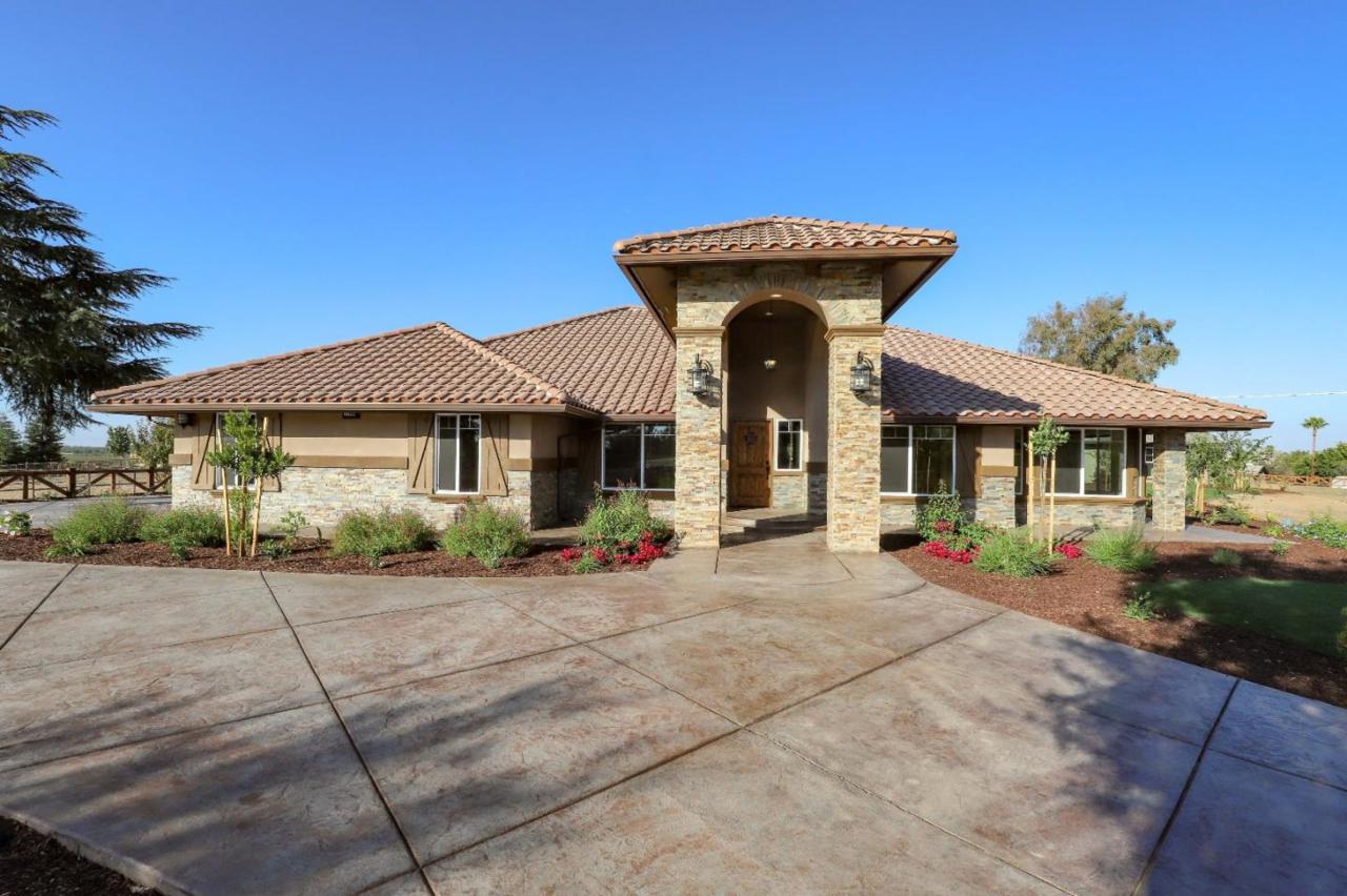 17085 Juanita Dr - Photo 1 17085 Juanita Dr - Photo 1