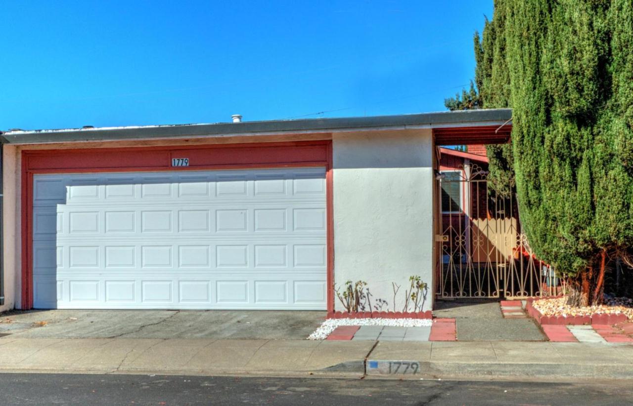 1779 Fallen Leaf Dr - Photo 1
