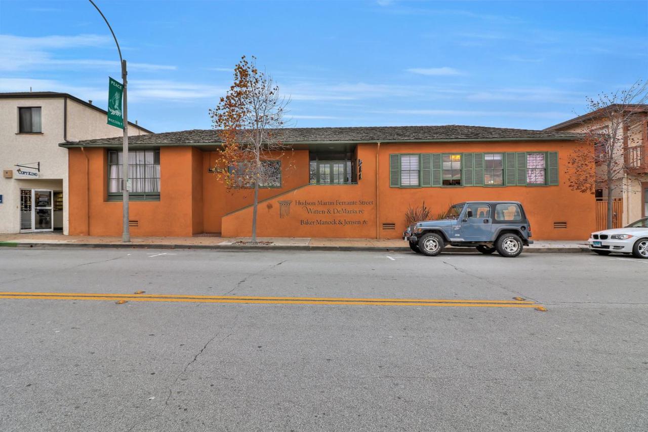 490 Calle Principal - Photo 1