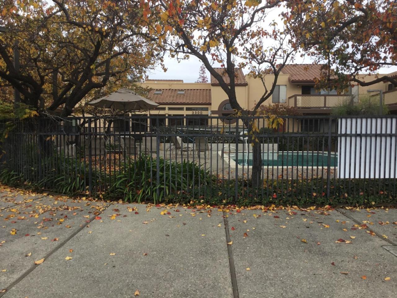 3300 Wolcott Cmn 108 - Photo 1