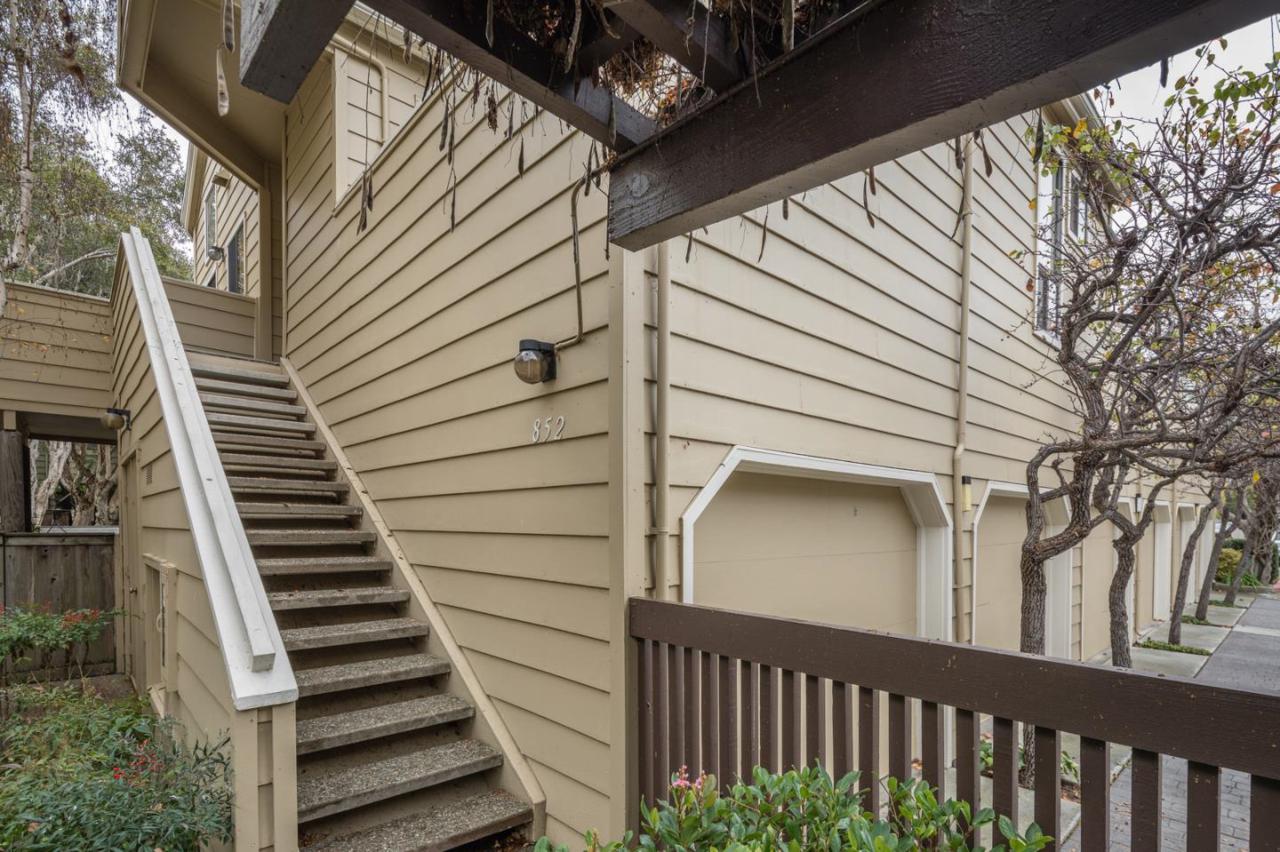 852 Wharfside Rd - Photo 1