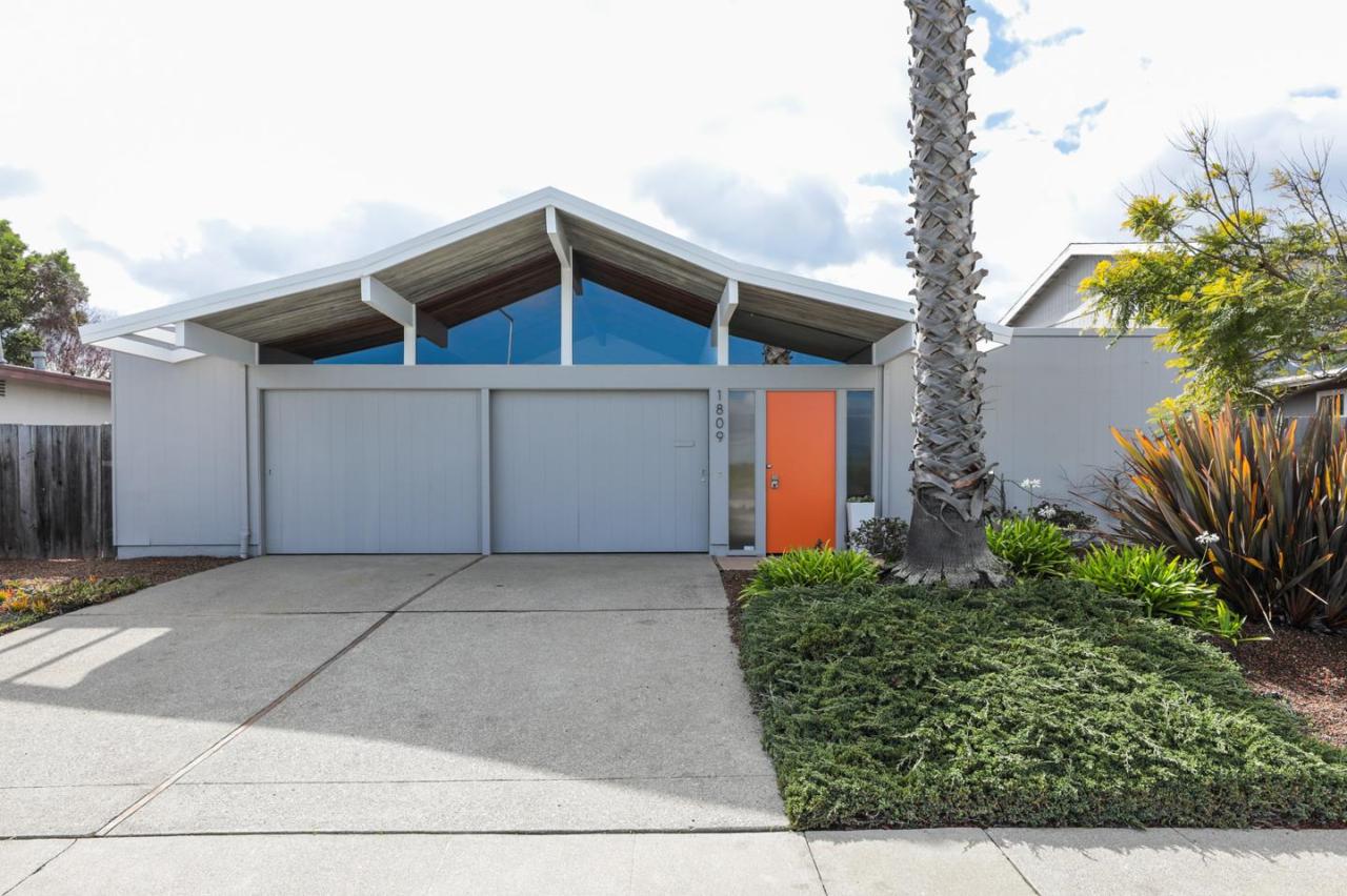 1809 Beach Park Blvd - Photo 1