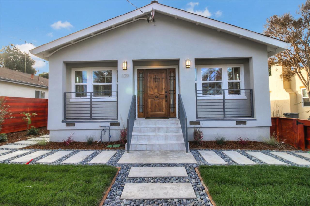 109 Frances St - Photo 1