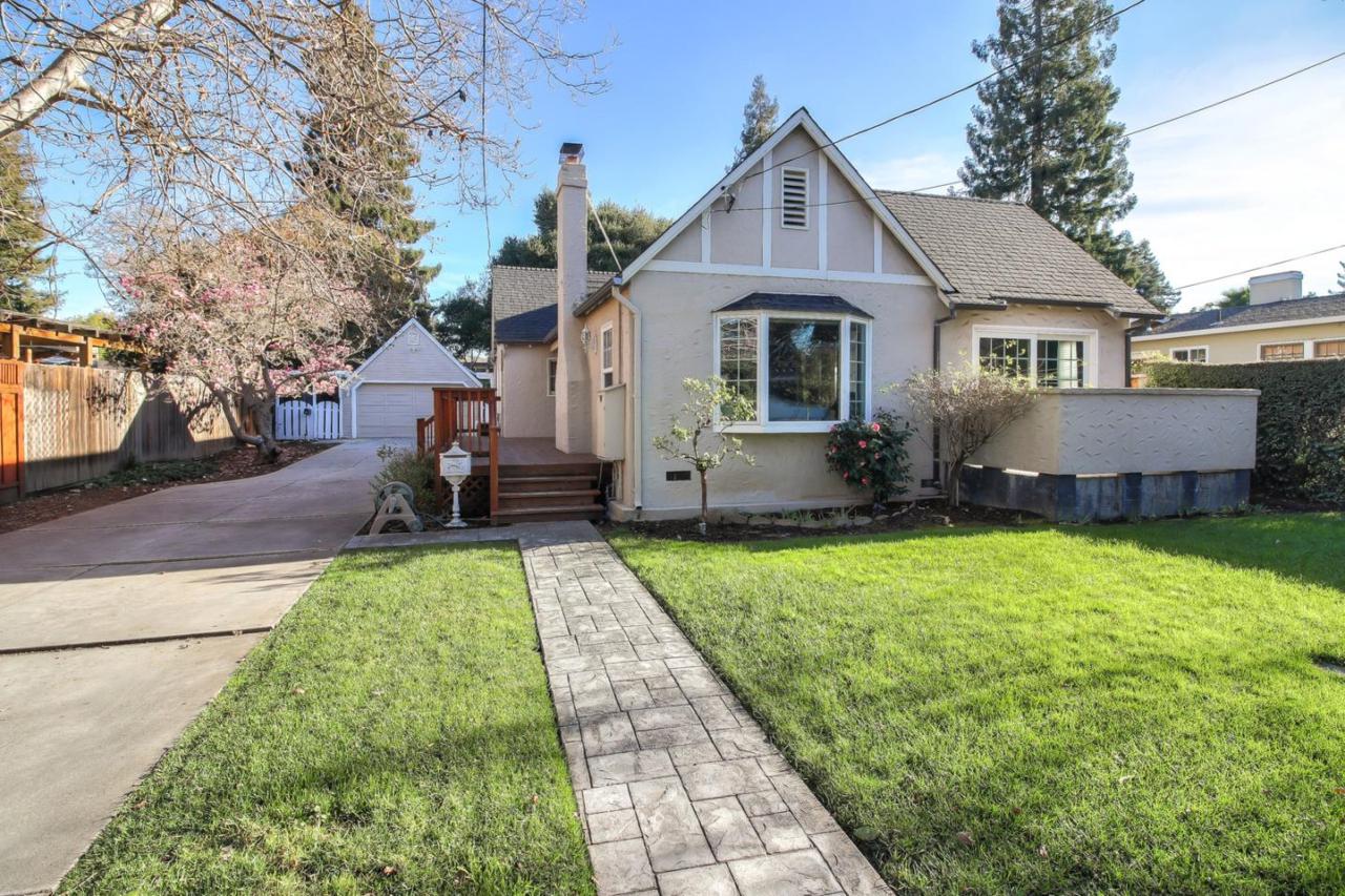37 Avondale Ave - Photo 1