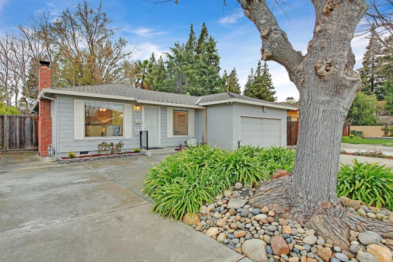2737 El Sobrante St - Photo 1