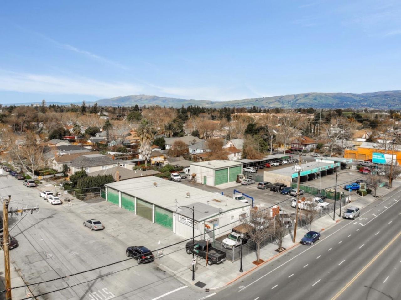 351 Keyes St - Photo 1