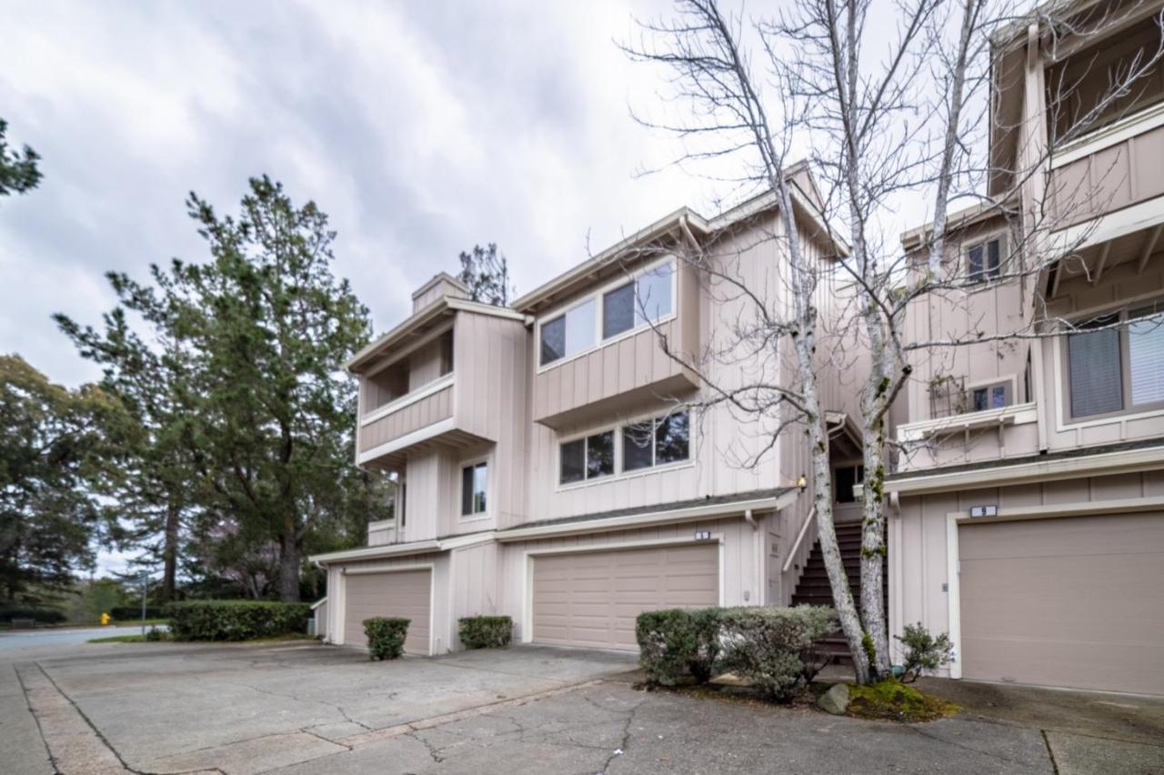 5 Weepingridge Ct - Photo 1